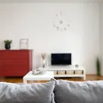 Διαμέρισμα Air Conditioned 1 Bdr Near Train Station *